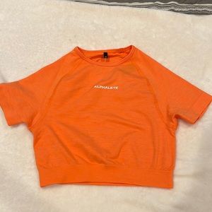 Alphalete Cropped Workout Top